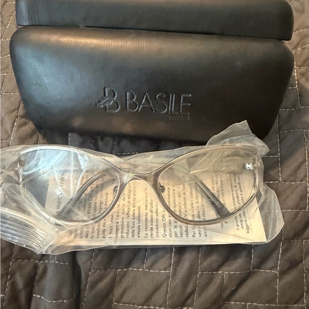 Basile Italy NWOT Sunglasses and Case